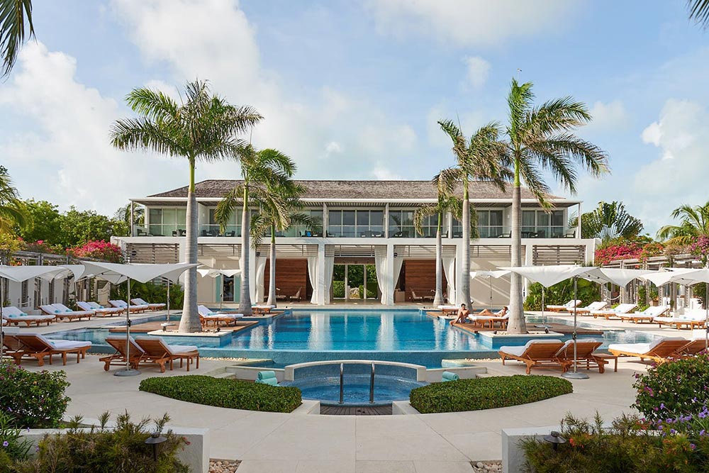 Resort-Overview-Of_pool