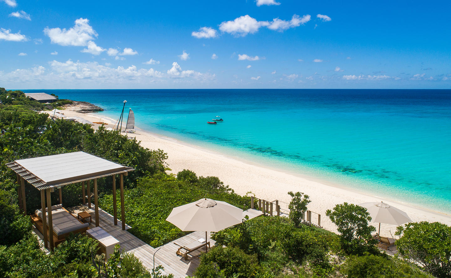 Six-Bedroom-Beach-Sala-Villa_4