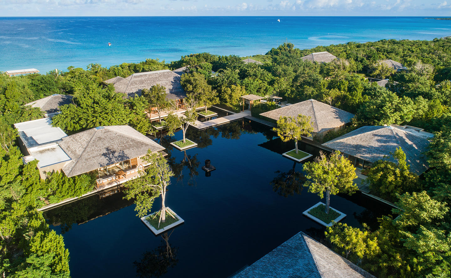 Six-bedroom-Beach-Sala-Villa_2