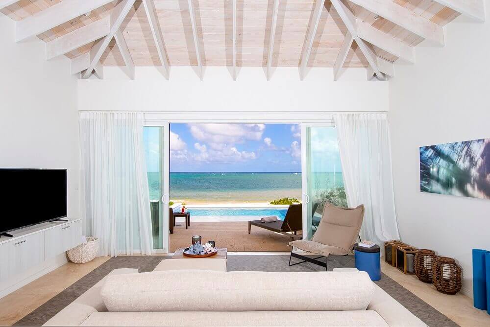 sailrock-one-bedroom-beachfront-villa-interior