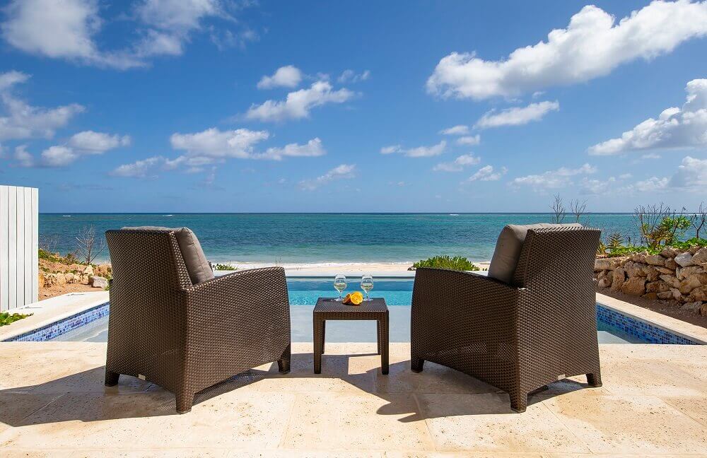 sailrock-one-bedroom-beachfront-villa-outdoor-terrace-2