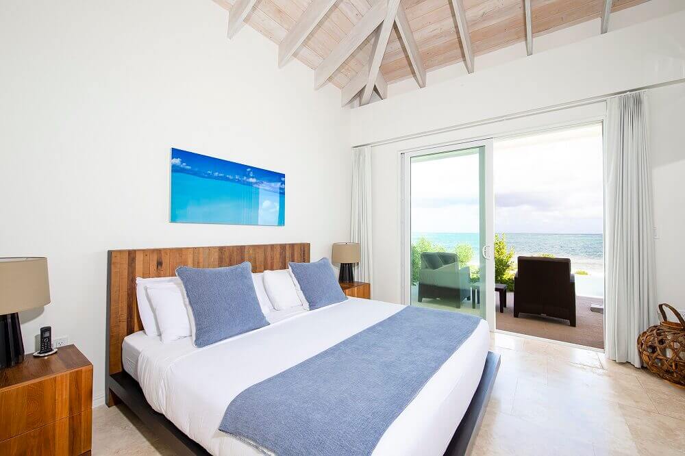 5.-2-bedroom-beachfront-villa-deluxe-bedroom-3