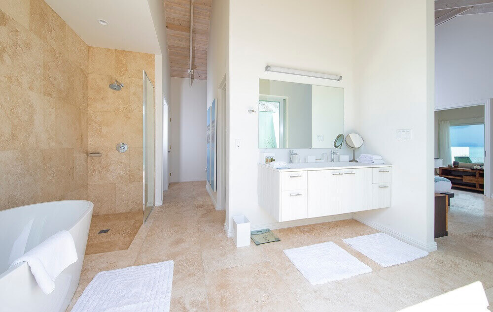 sailrock-resort-2-bed-beachfront-villa-suite-bathroom