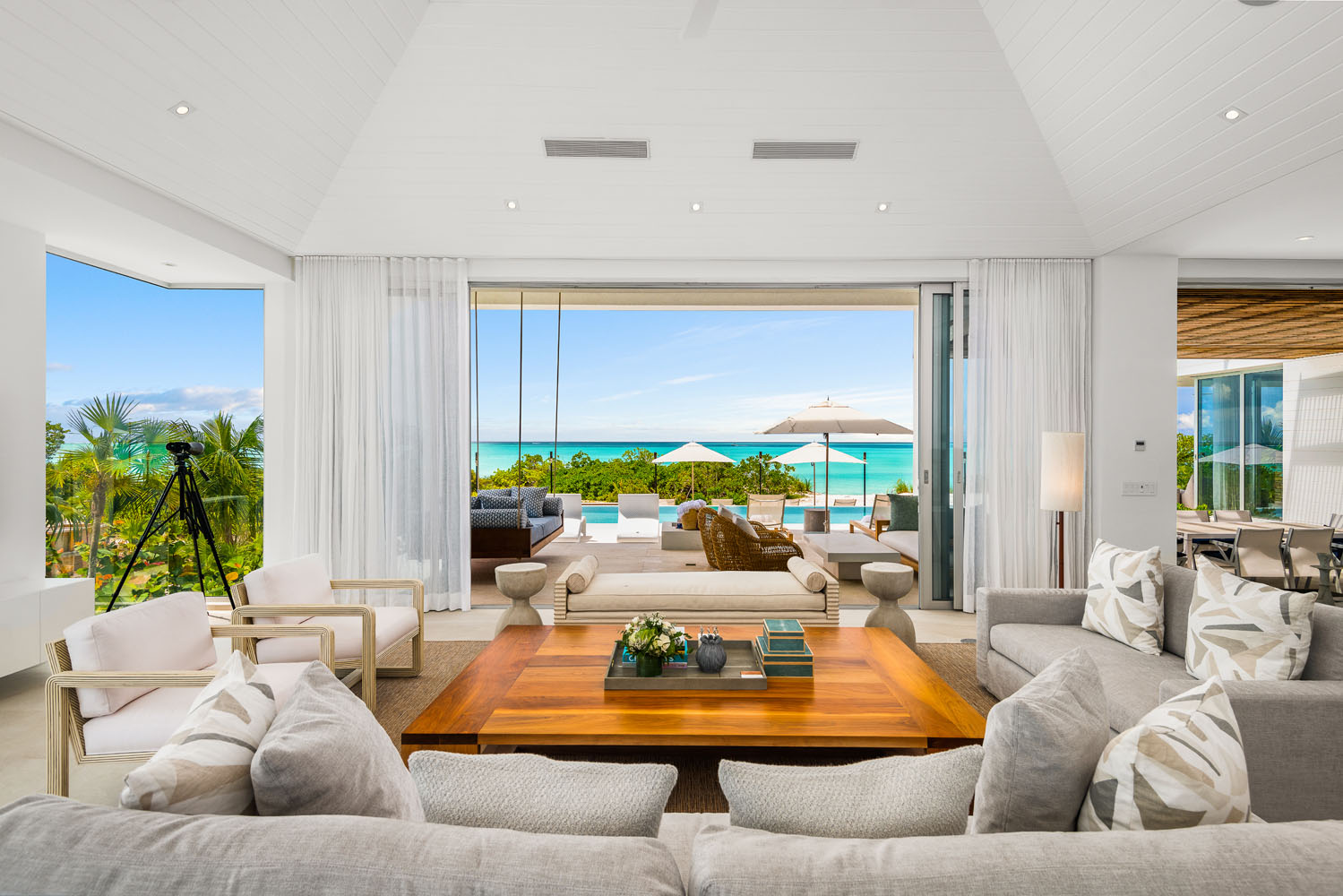 BEGB Villa - 5 Bedroom Beachfront (24)