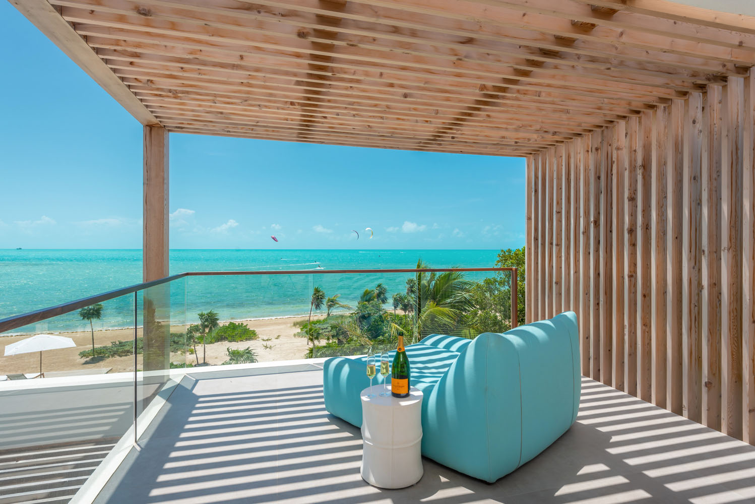BELB High Res Villa Upstair Master (1)