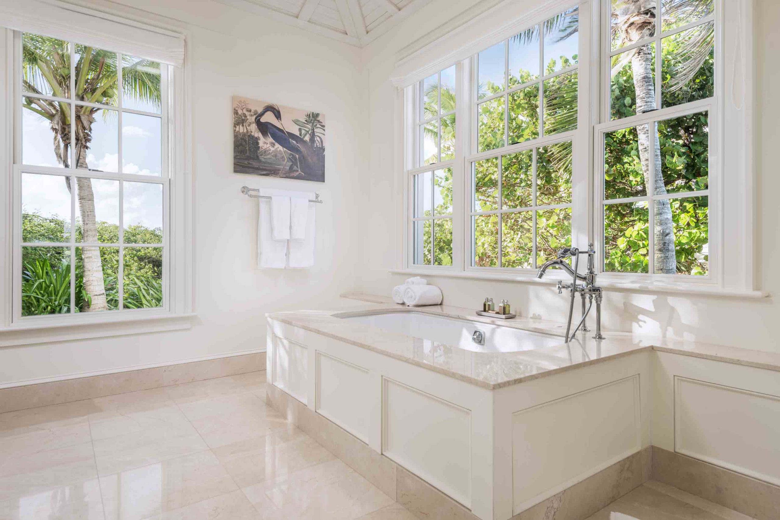 04-ambergris-cay-morning-star-villa-bathroom-3000px