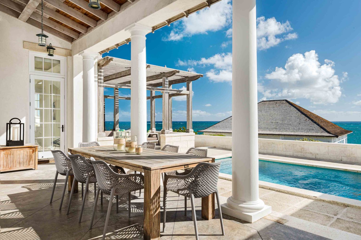 05-ambergris-cay-morning-star-villa-patio-pool-3000px