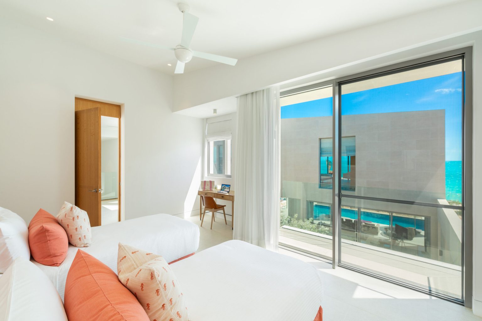 Shoal-OE8-Upstairs-Twin-Bedroom-1-scaled