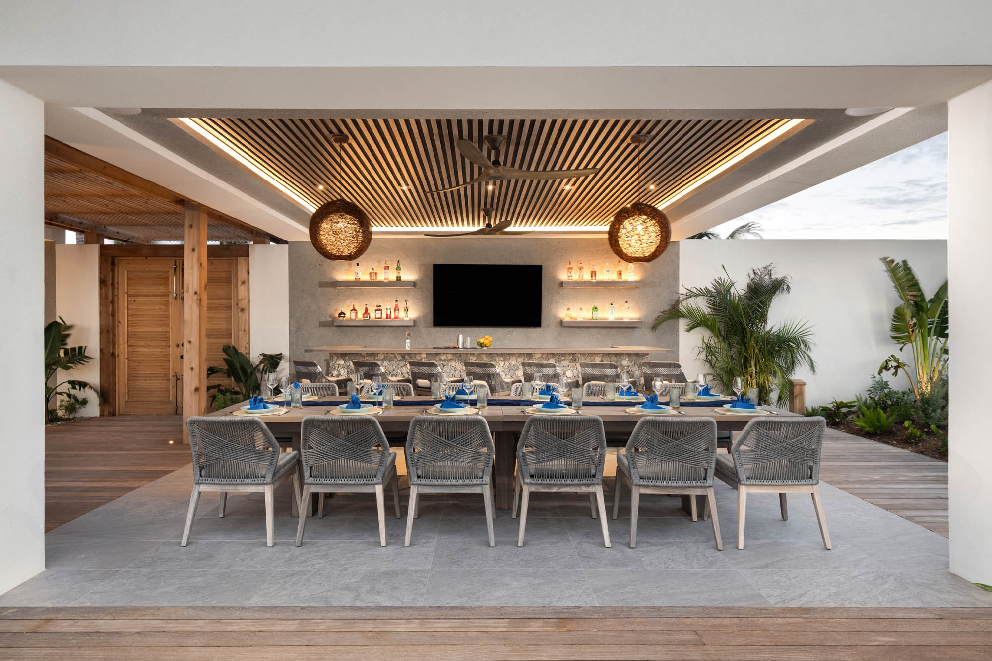 6780540161638498601ef005_Ambergris-Cay-Dream-Estate-Away-Villa-Dining-Area