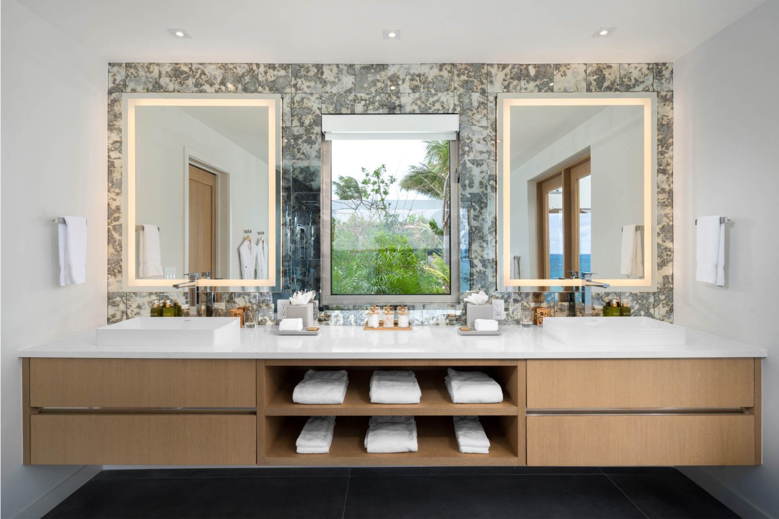 67805a0c1851cd2e4dde9792_Ambergris-Cay-Dream-Away-Luxury-Villa-Bungalow-Ensuite-Turks-and-Caicos