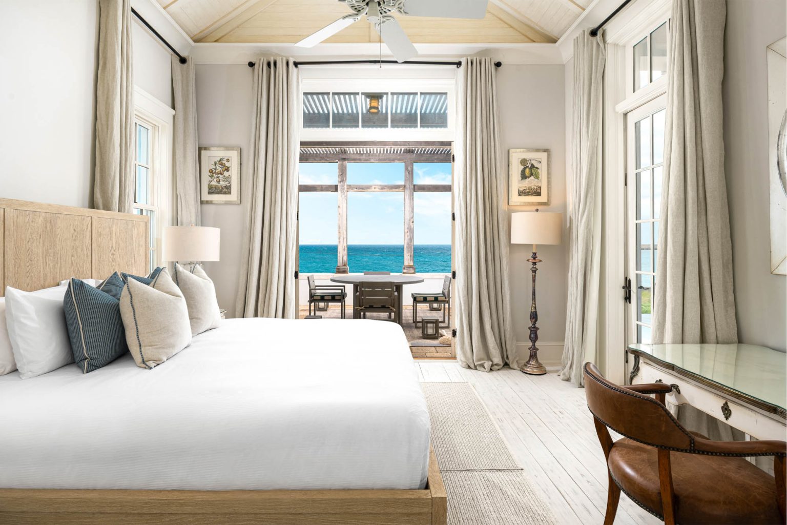 678ae093a2317cfd7f091f72_05 - Ambergris-Cay-Osprey-4-bedroom-villa-primary-bedroom-ocean-view-Turks-and-Caicos