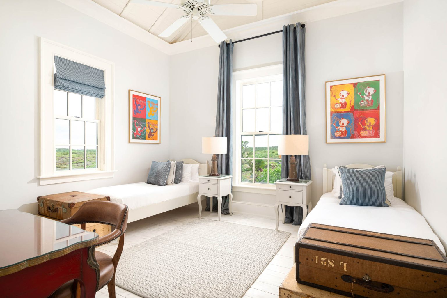 678ae2b05290daa962b95700_Ambergris-Cay-Osprey-4-bedroom-villa-secondary-bedroom4-twin-beds