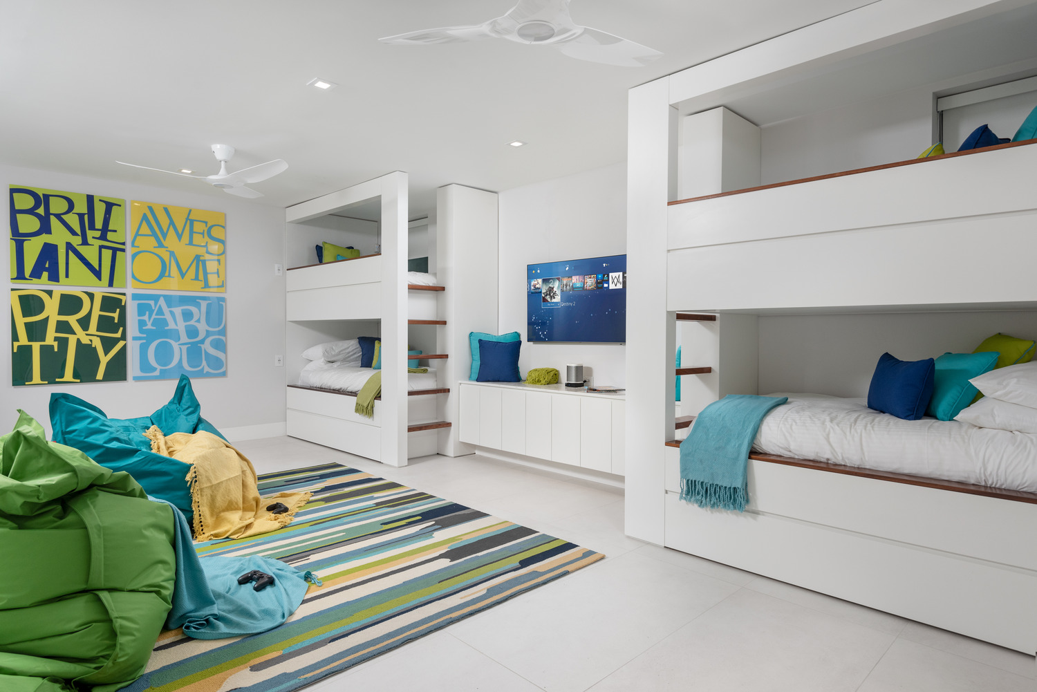Seaclusion bunk room_11