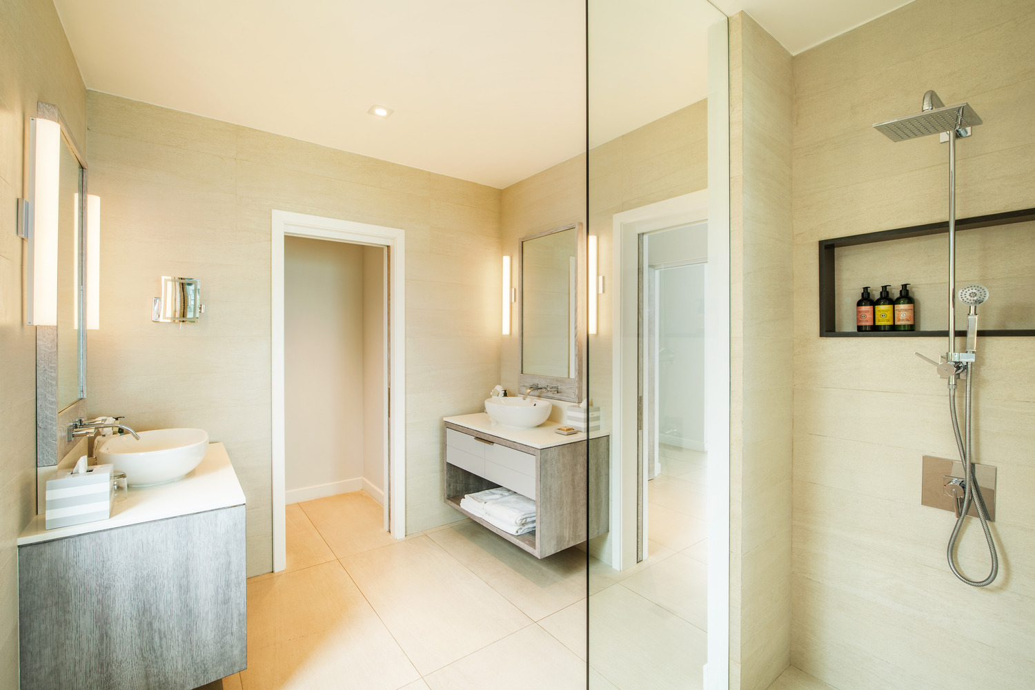 Turtle Inlet Bathroom