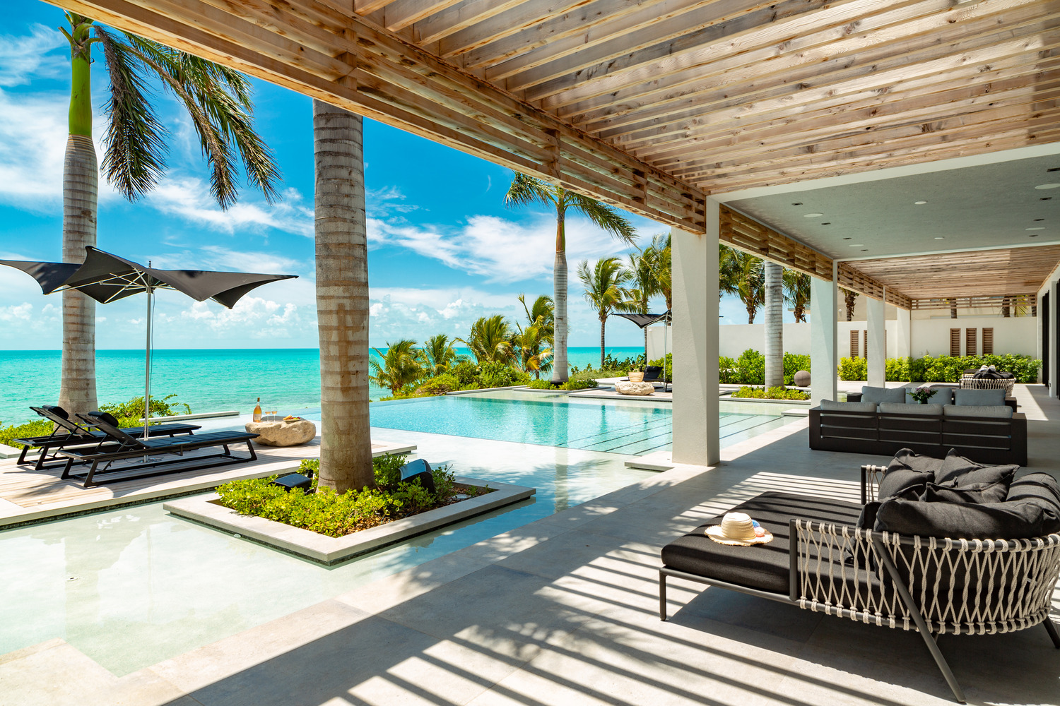 Villa Legasea Beachfront Swimming Pool