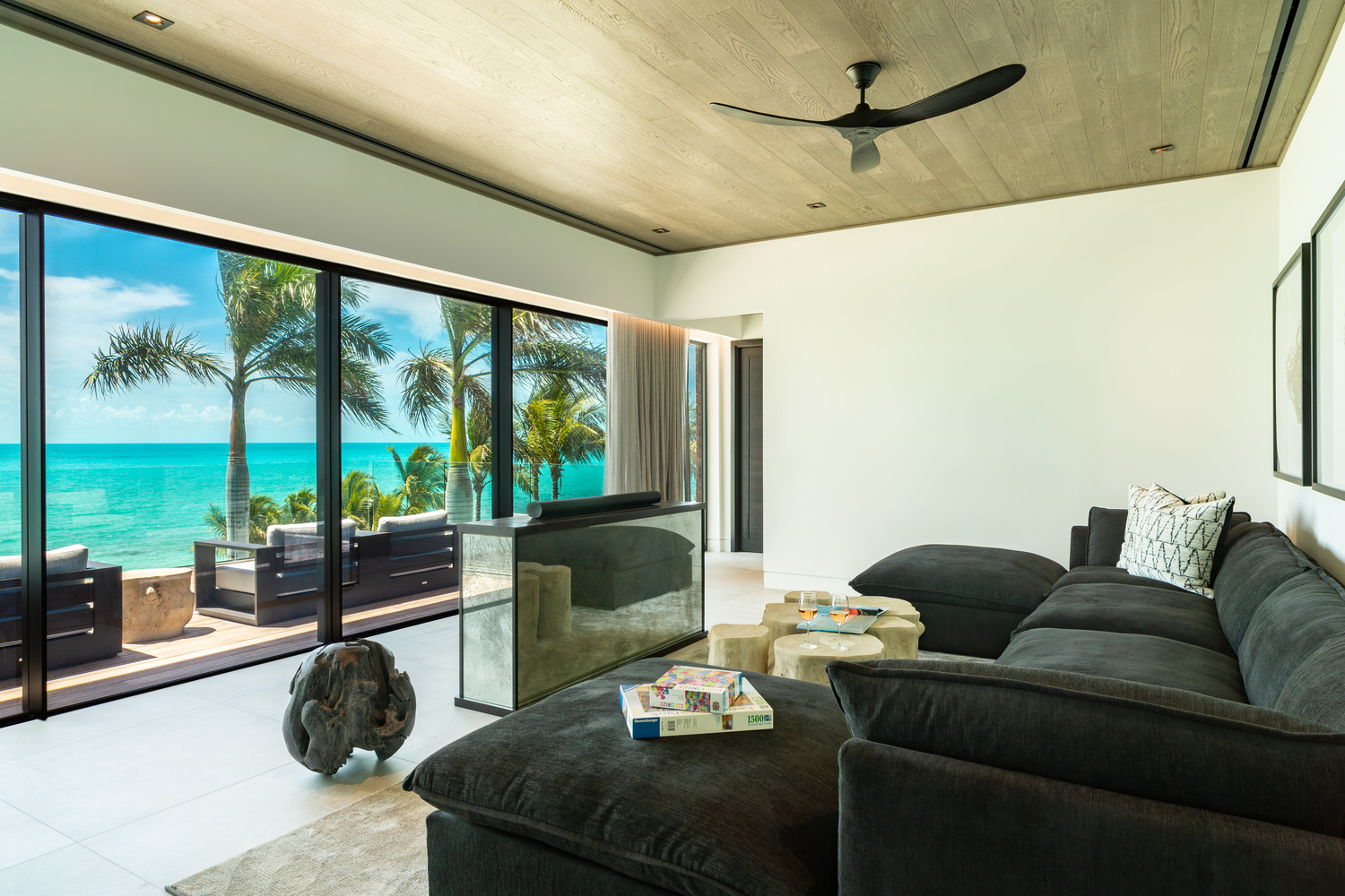 Villa Legasea Upstairs living area