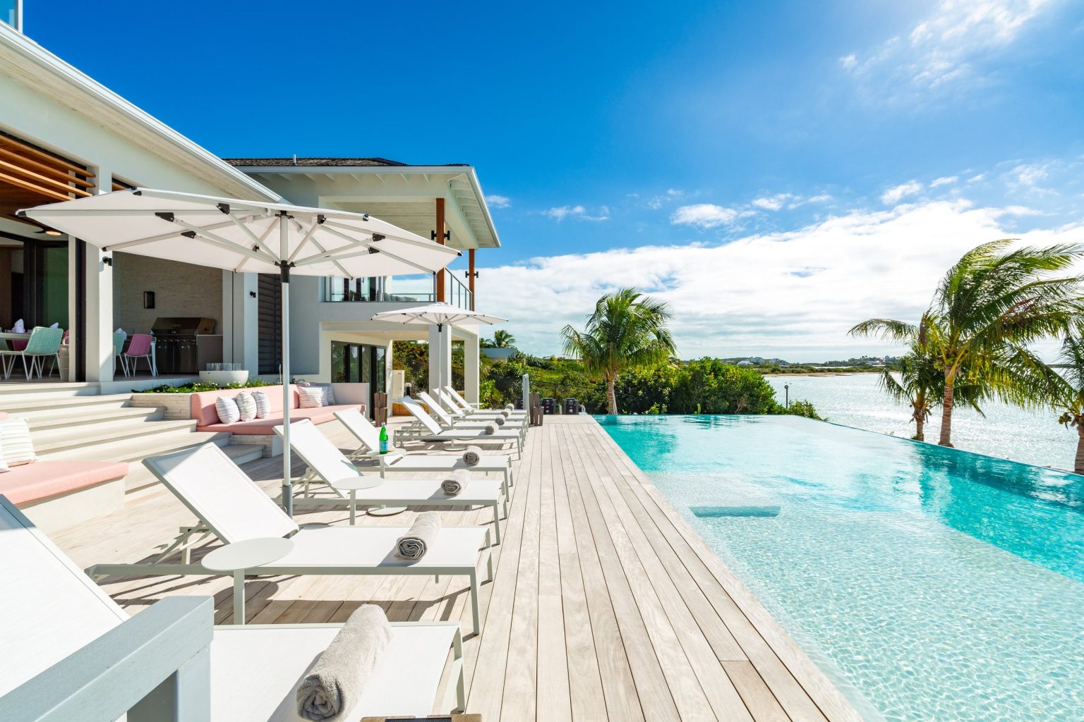 Villa+Bristol+Breeze+6196.jpg