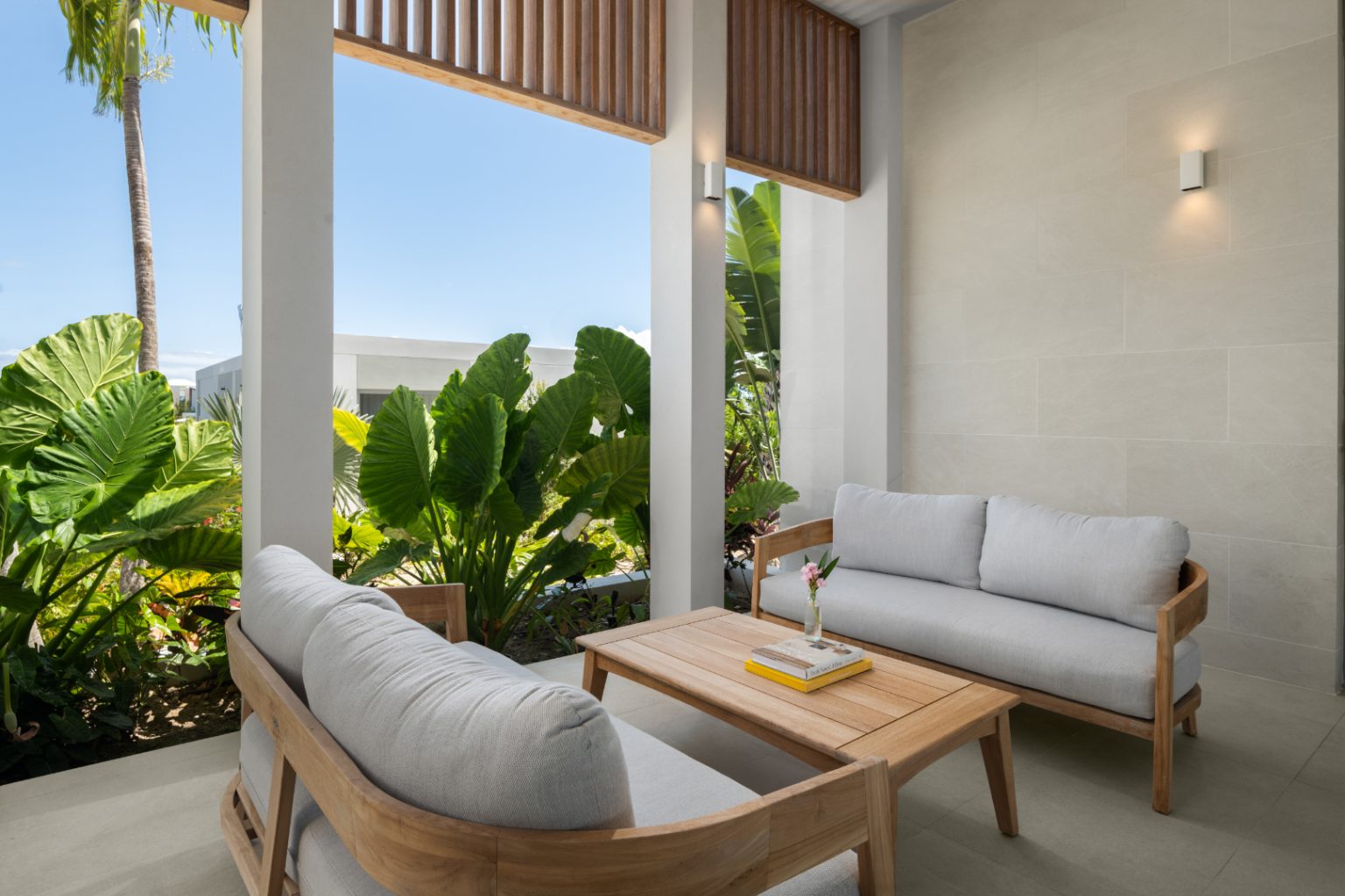 SB_OE13_Outdoor Living