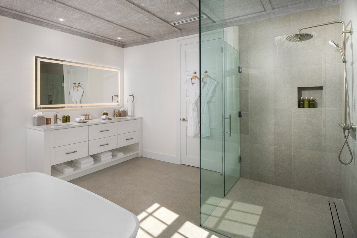 695e76d967273827ed04168a_Ambergris-Cay-Olympus-Villa-Master-Bathroom