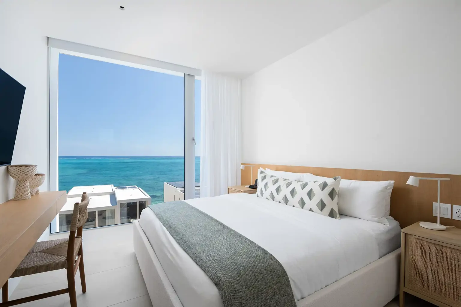 04 BENS 3 BDRM OCEAN VIEW BEACH HOUSE