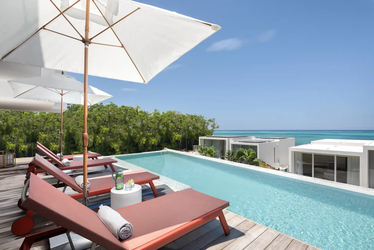 24 BENS 4 BDRM OCEAN VIEW BEACH HOUSE