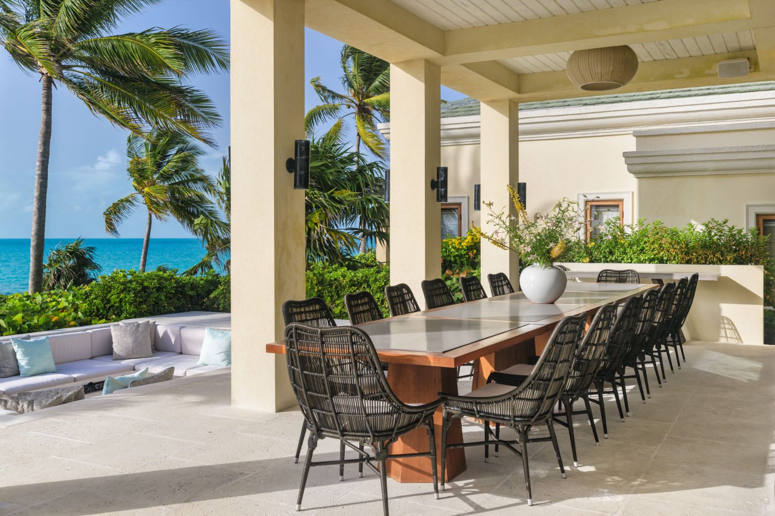 LDV_38 Outdoor Dining