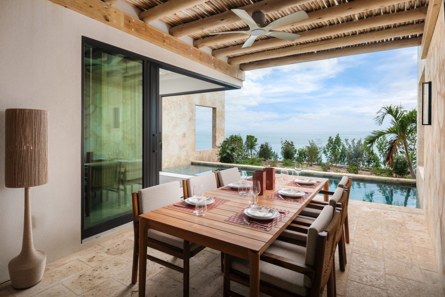 05-Villa-Suite-S1-A-Outdoor-Dining-1