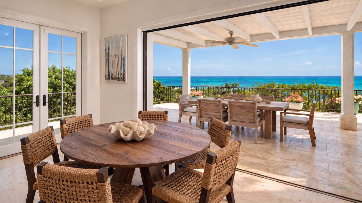 6aa928e157dd0d71a7f17776_IHLVM Sea to Sky 8 Dining Room