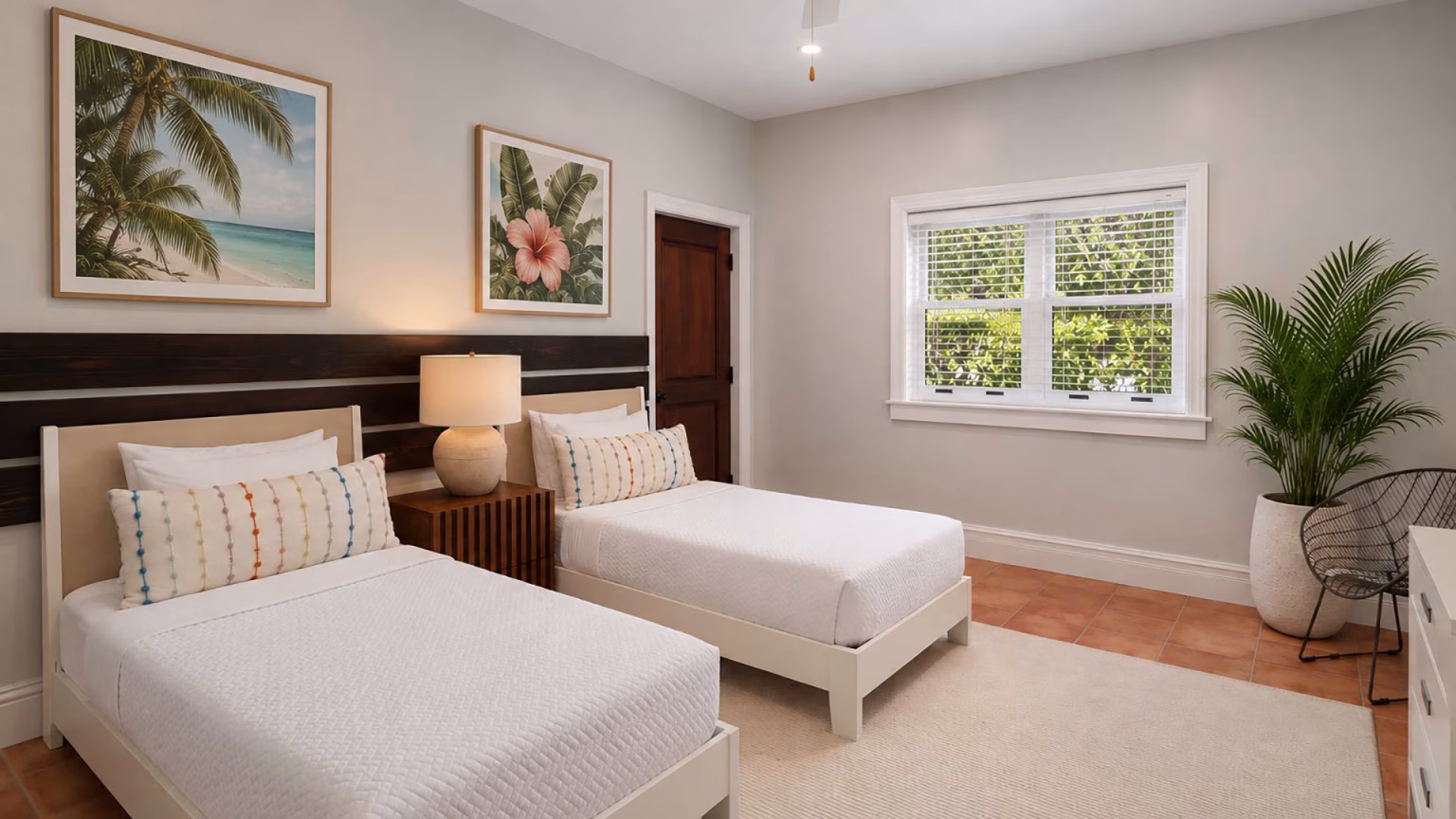 6aa92917c8cf641bcd4c03cb_IHLVMM Sea to Sky 50 Bedroom