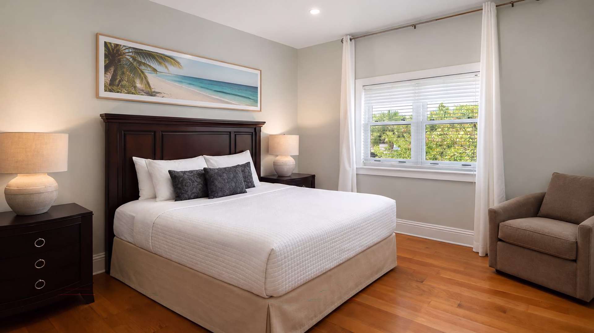 6aa9291884ea31157eca9eba_IHLVM Sea to Sky 43 Bedroom