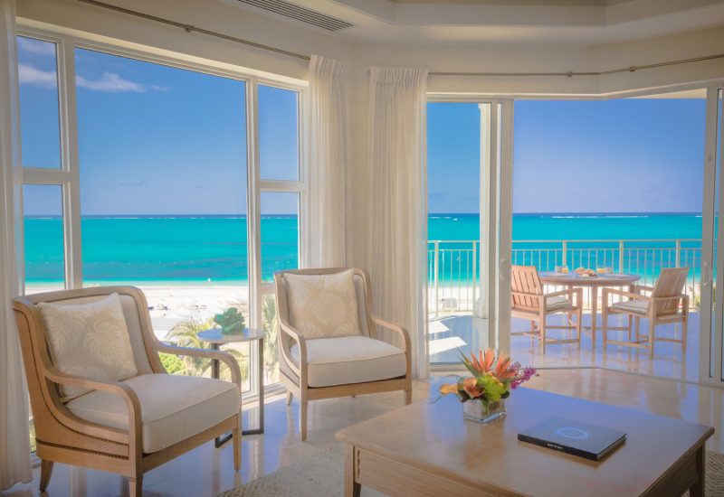 Living room 2-Luxury Suite