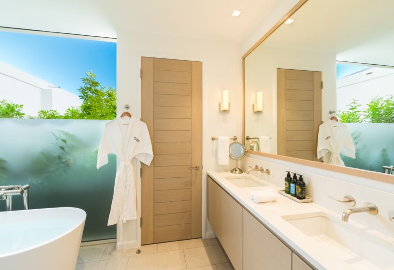 Oceanfront Studio Bathroom 2_1