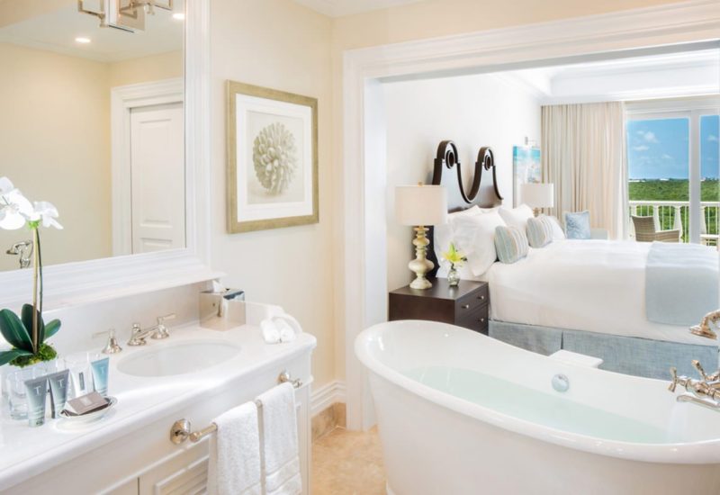The-shore-club-Junior-Suite-Bath-2