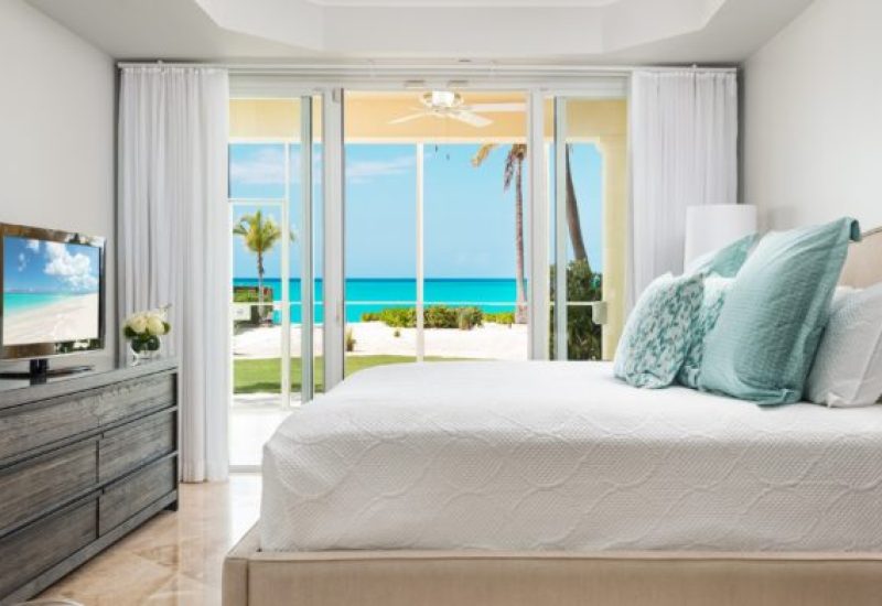TuscanyE101MasterBedroom-900x391
