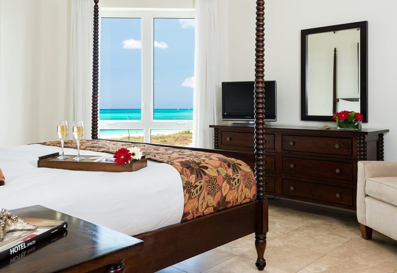 West-Bay-Club-Ocean-Front-Luxury-2-Bedroom-Suite-Master-Bedroom