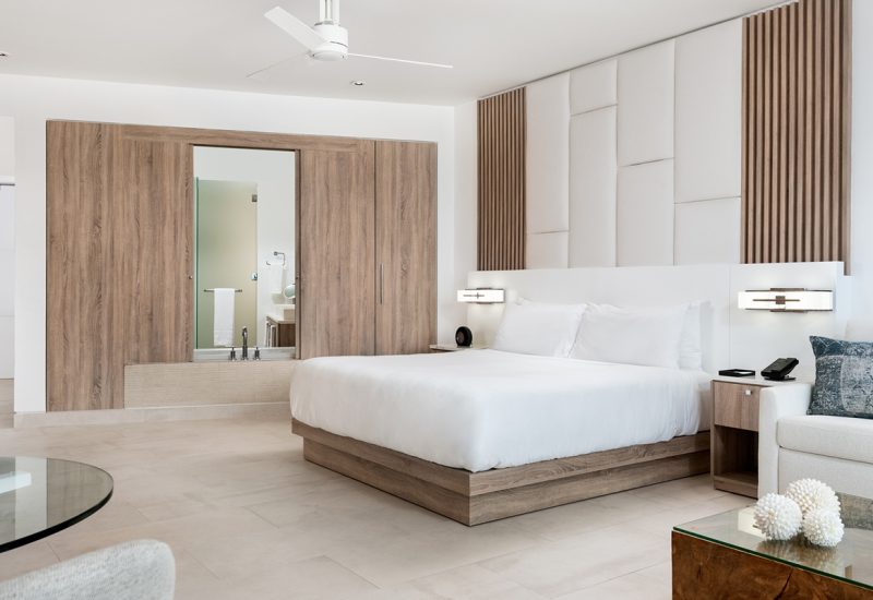 Wymara-Oceanfront-Grand-Studio-03