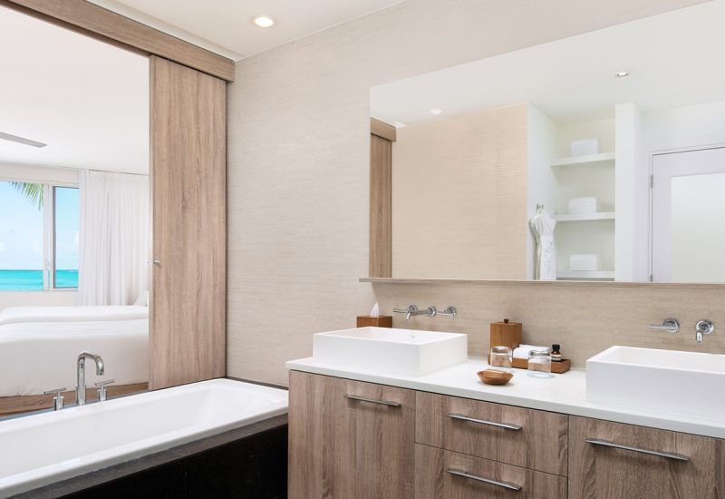 Wymara-Oceanfront-Grand-Studio-Two-Queens-03