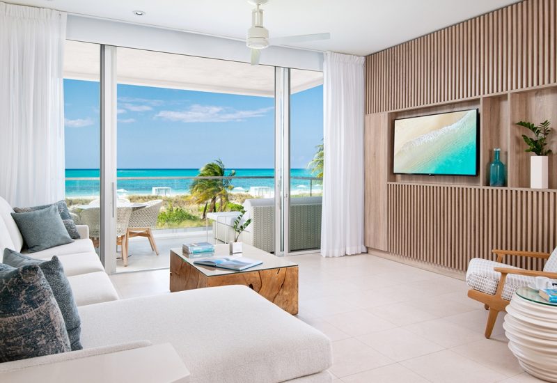 Wymara-Oceanfront-One-Bedroom-Suite-06