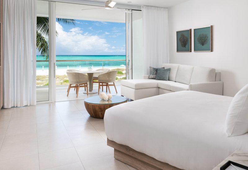Wymara-Oceanfront-Studio-01