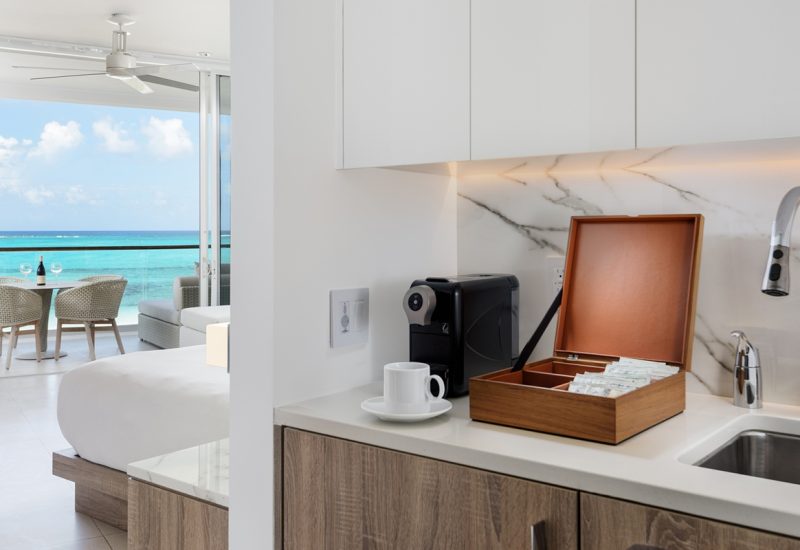 Wymara-Oceanfront-Studio-05