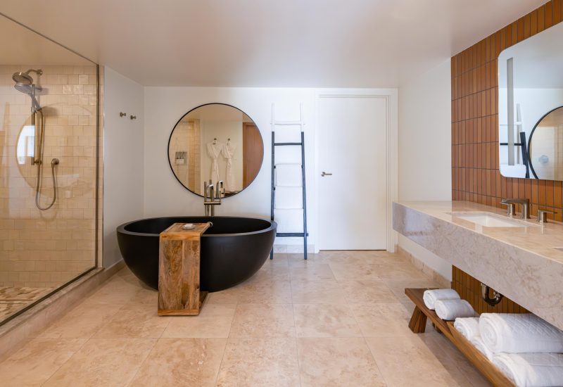 XSCLC_SuiteBathroom_4
