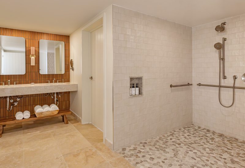 XSCLC_SuiteBathroom_ACC_2