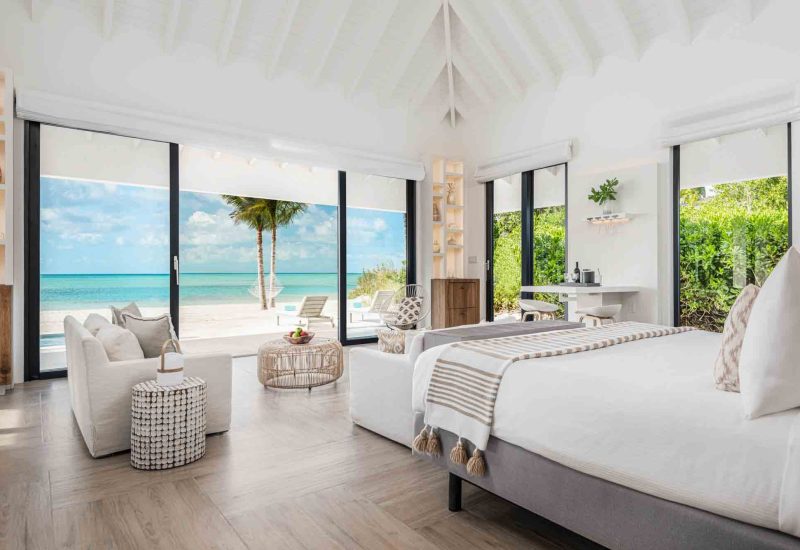 ambergris-cay-all-inclusive-beachfront-pool-suites-view-3000px