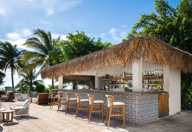 ambergris-cay-all-inclusive-calico-bar-3000px
