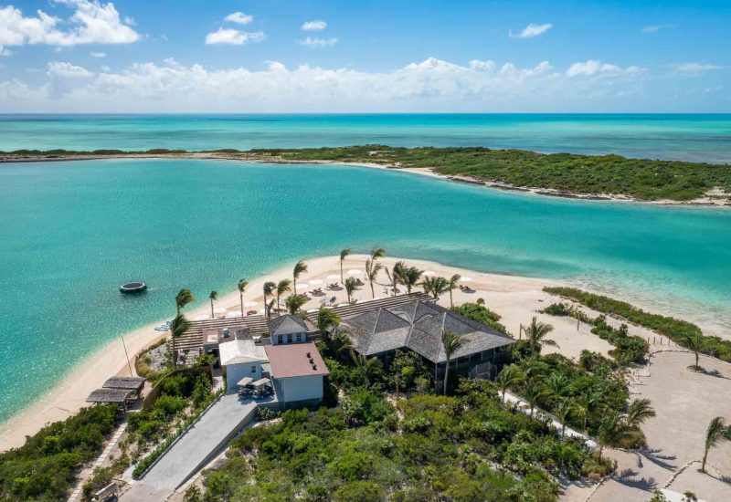 ambergris-cay-all-inclusive-club-house-aerial-3000px